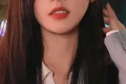 天价穿搭引全网哗然！梅根单品溢价离谱带货人设彻底翻车遭全网质疑