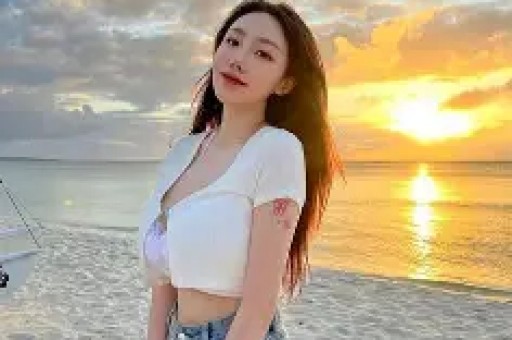 曝大批演员计划开演唱会这是快速变现的新赛道引发割韭菜争议