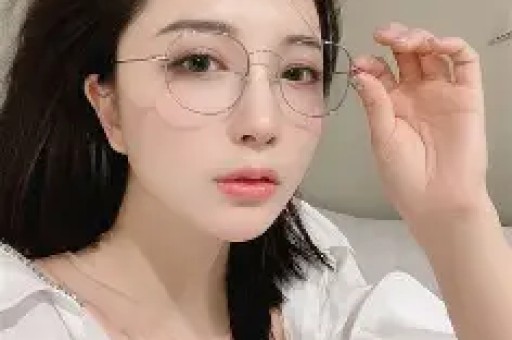 出轨被捉在床的十位女明星因出轨有被丈夫毒打的看看都是谁