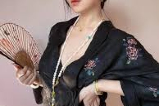 香港男演员承认感情史丰富前任女友曝光私密细节本人回应称对方不雅