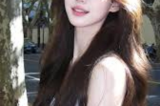 出轨风波后首现身宋宁峰被网友在无锡蠡湖公园偶遇带一双儿女